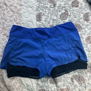 Athleta shorts with built in spandex size small. Great used condition.